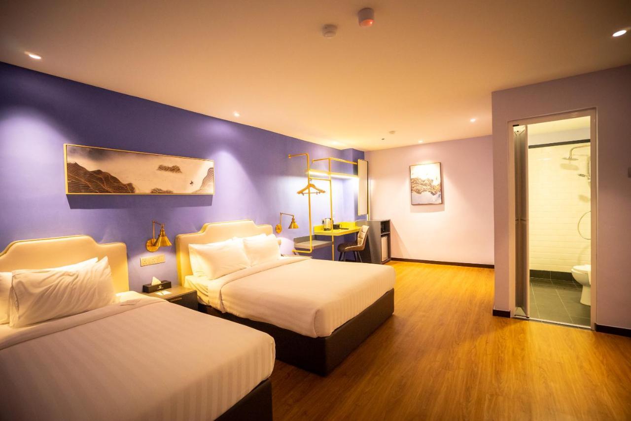 Le Embassy Hotel George Town