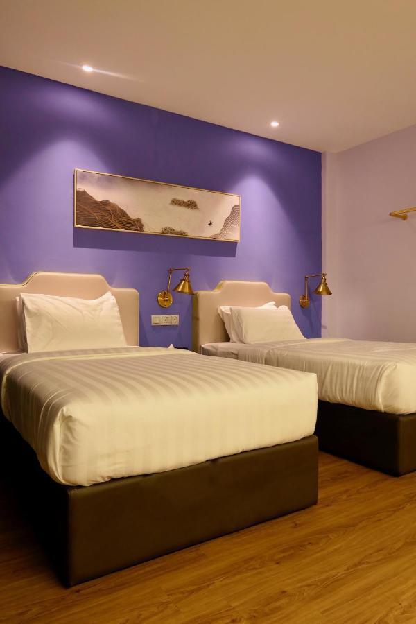 Le Embassy 3*